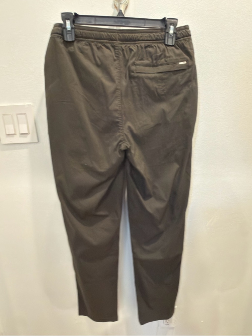 Vuori Kore Pant Dark Oregano Small Drawstring Pants $118 - Picture 3 of 4